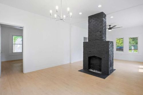 1712 Connally Dr, Atlanta GA  30344-2519 exterior