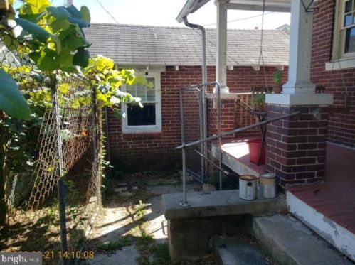 302 Fleet St, Primrose PA 17901-3726 exterior