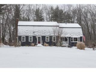 7 Sawyer Rd, Hampstead, NH 03841-2128