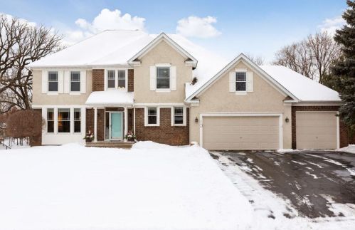 1704 Brant Cir, Saint Paul, MN 55122-2290