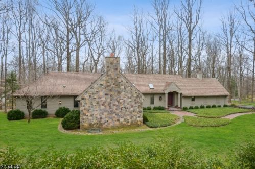 622 Van Beuren Rd, Morristown, NJ 07960-6462