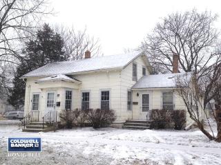 122 Ottawa St, Sycamore, IL 60178-1807