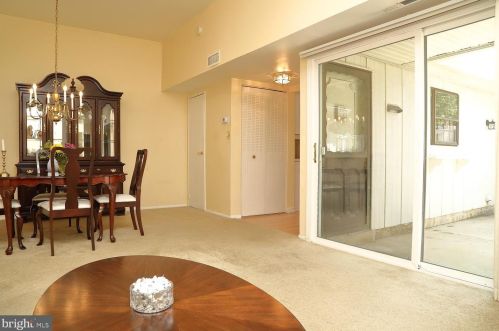 59 Valleybrook Dr, Lancaster PA  17601-4612 exterior