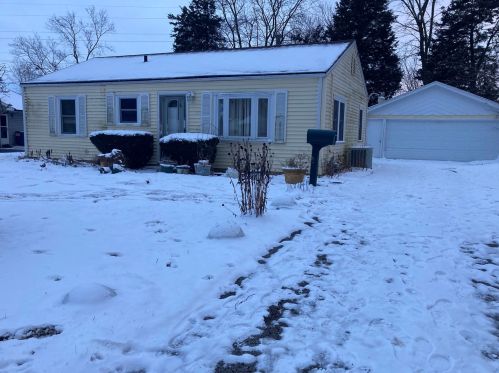 306 Luana Rd, Joliet IL  60433-3124 exterior