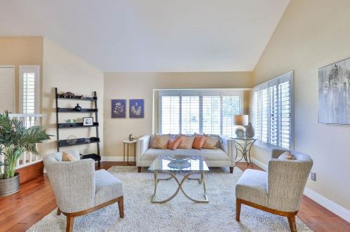 2145 Donahue Dr, El Cajon, CA 92019-4222