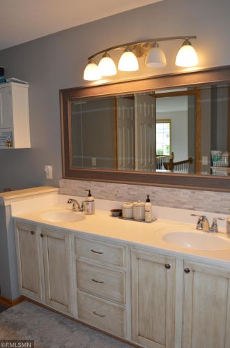1888 Bluestem Ln, Saint Paul MN  55126-5018 exterior