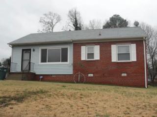 1703 Parlow Dr, Richmond VA  23222-1749 exterior