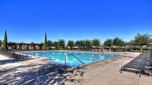 17 Prickly Pear, Irvine CA  92618-8856 exterior