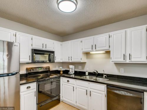 13179 Gemstone Ct, Saint Paul MN  55124-7686 exterior