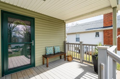 4144 Galbraith Rd, Cincinnati, OH 45247-3760