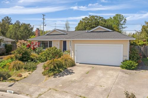 7960 Patricia Ct, Sebastopol, CA 95472-3227