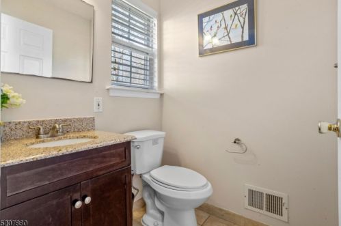 22 Grant Way, Princeton NJ  08540-1600 exterior