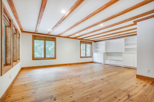 41 Mount Vernon Rd, Columbia, NJ 07832-2721