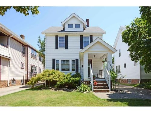 2149 Waterbury Rd, Cleveland OH  44107-6223 exterior