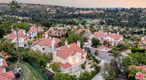 24812 Alexandra Ct, Calabasas, CA 91302-3025