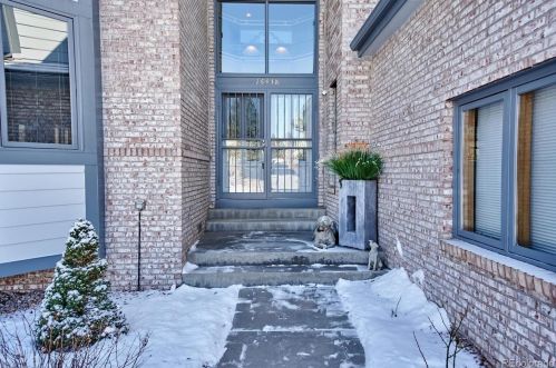 16438 Crestline Pl, Aurora CO 80015-4049 exterior