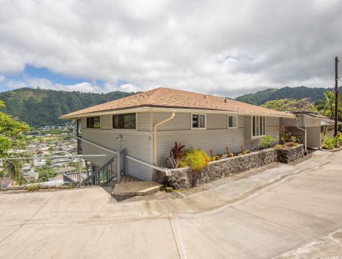 3081 Paty Dr, Honolulu, HI 96822-1448