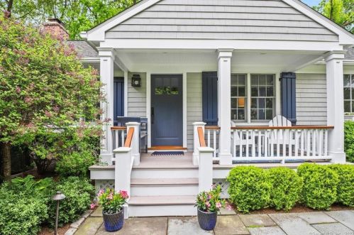 13 Pond St, Norwalk, CT 06853-1404