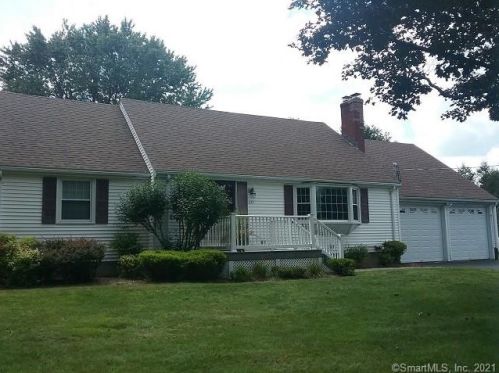 631 Burnham St, Hartford, CT 06108-1306