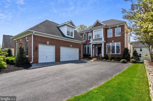 18349 Mid Ocean Pl, Leesburg, VA 20176-7477