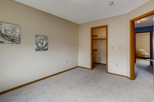 3236 Edgerton St, Saint Paul MN  55127-5032 exterior