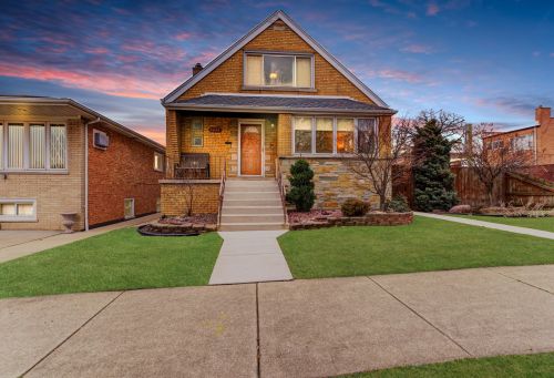 5449 Nordica Ave, Chicago, IL 60638-2215