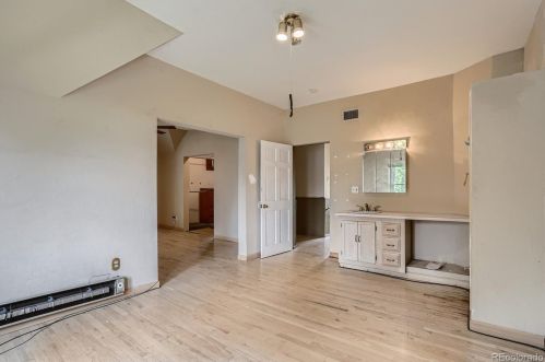 1007 Hazel Ct, Denver CO 80211-4047 exterior