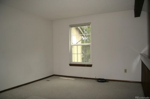 8047 Phillips Cir, Englewood CO 80112-3254 exterior