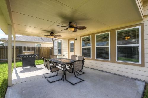 9828 Lace Flower Way, Conroe TX  77385-6085 exterior