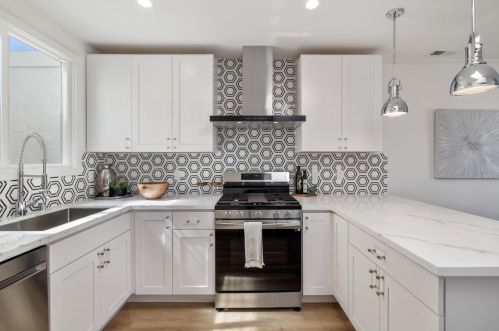 1971 21st Ave, San Francisco CA  94116-1206 exterior