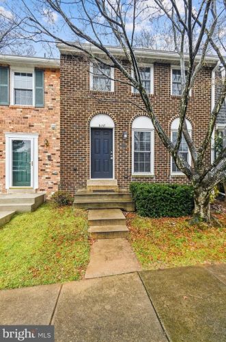 6137 Calico Pool Ln, Springfield VA  22015-3706 exterior