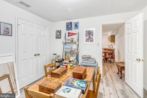 12125 Darnley Rd, Woodbridge VA  22192-6615 exterior