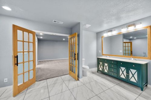 3824 Kimbo Rd, Fort Worth TX 76111-6209 exterior