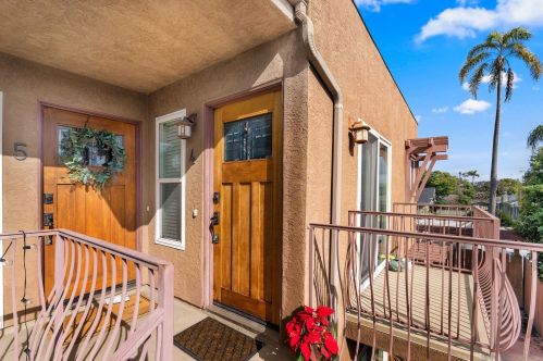 4554 Marlborough Dr, San Diego, CA 92116-4738