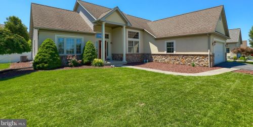 457 Stone Creek Rd, Lancaster, PA 17603-9038