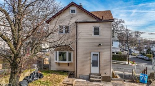 76 Passaic Ave, Paterson NJ  07506-1406 exterior