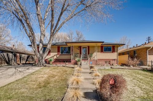 8625 63rd Pl, Arvada CO  80004-3215 exterior