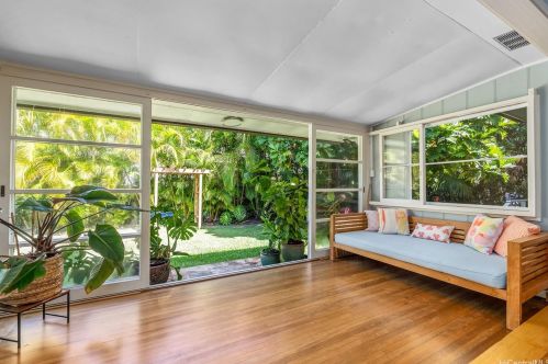 931 Kealaolu Ave, Honolulu HI  96816-5439 exterior