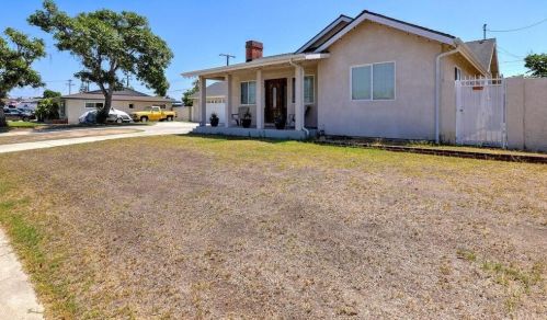 1926 Orange Ave, Anaheim CA  92804-3502 exterior