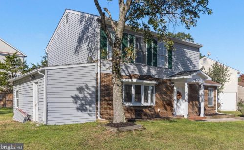 7319 Beverly Park Dr, Springfield VA  22150-3162 exterior