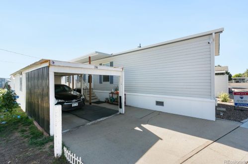 2200 37th St, Greeley, CO 80620-2324