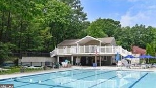 176 Berrywood Dr, Severna Park MD 21146-2033 exterior