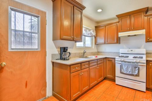 5415 Wayman St, Riverside, CA 92504-2141