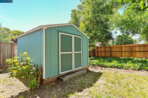 4176 Pickwick Dr, Concord CA  94521-2736 exterior