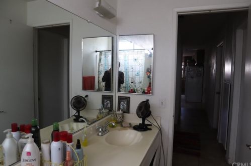 10741 Collett Ave, Riverside CA  92505-2943 exterior