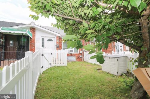 1056 28th St, Camden, NJ 08105-4445