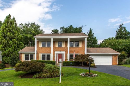 1302 Oberon Way, Mc Lean, VA 22102-2739