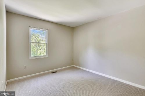 145 Kinsman View Cir, Silver Spring MD 20901-1600 exterior