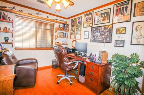 1621 Sumac Ln, Anaheim CA  92804-6653 exterior