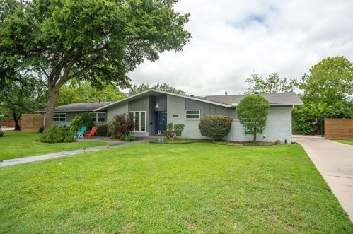 11441 Cromwell Ct, Dallas TX  75229-2532 exterior